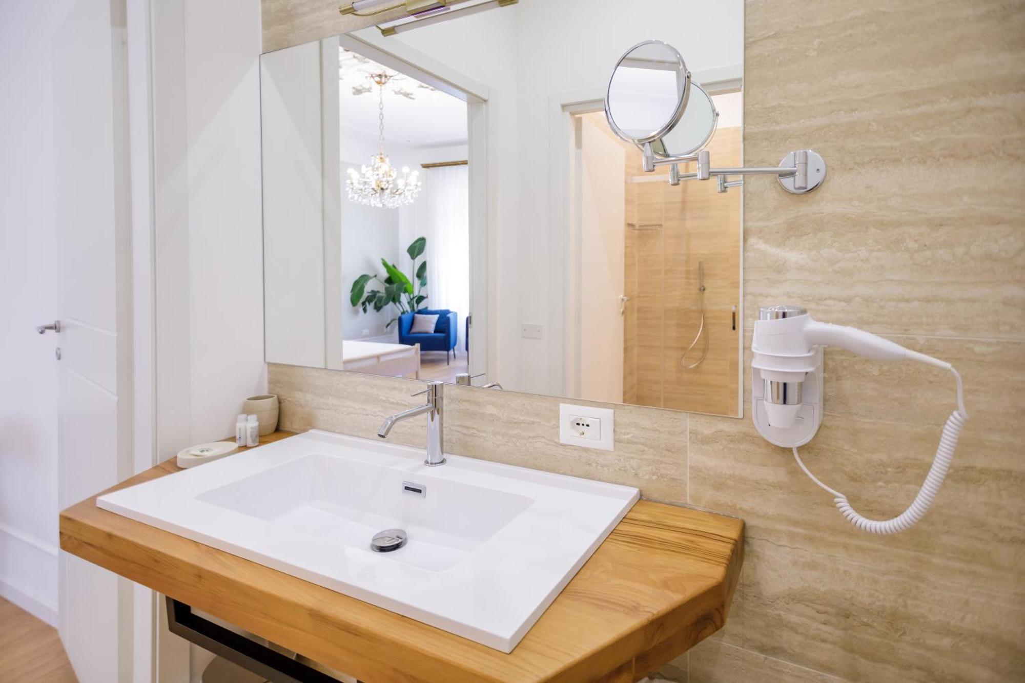 Le Suite Di Bluemoon Cagliari Exterior photo
